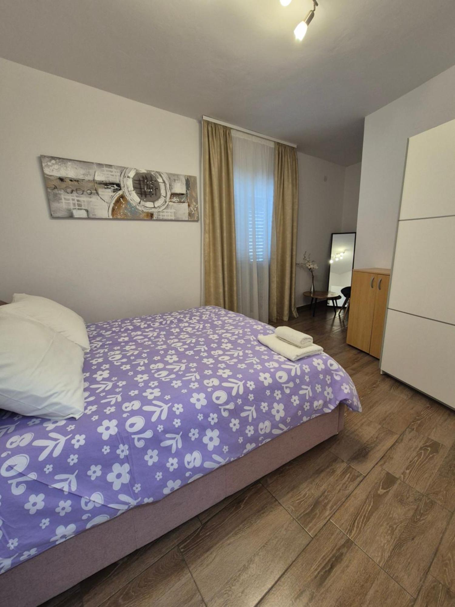 Apartman Smoljic 4+2 Primošten Exteriér fotografie